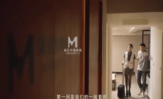Em tiếp viên hàng không thuê khách sạn để thủ dâm Em tiếp viên hàng không thuê khách sạn để thủ dâm